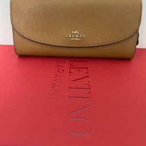Coach Tan Leather Wallet with Signature Hardware